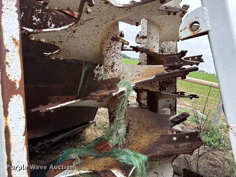 image for item FB6810 (4) manure spreader truck attachments