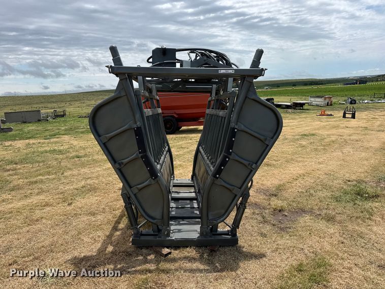 image for item FB6847 Livestock chute