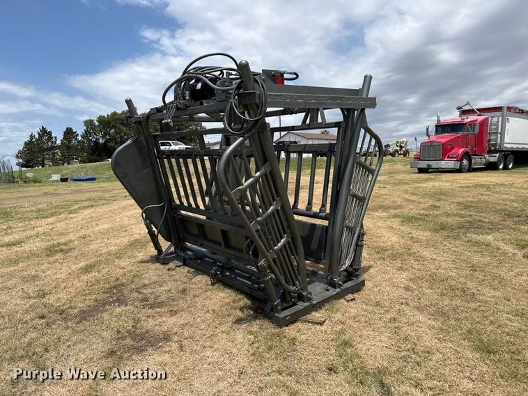 image for item FB6847 Livestock chute