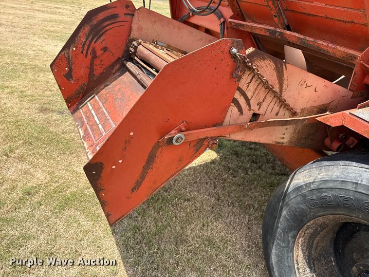 image for item FB6848 Harsh 3340 feed mixer