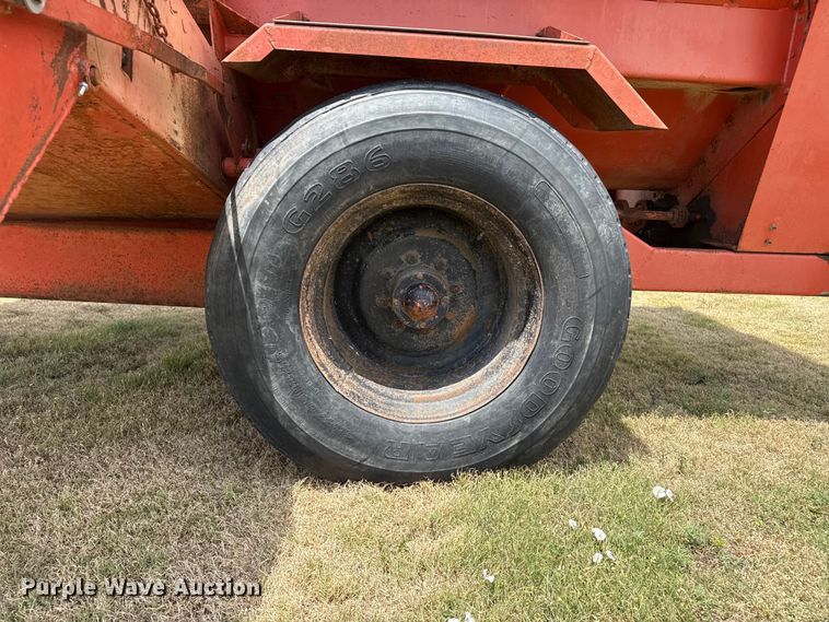 image for item FB6848 Harsh 3340 feed mixer