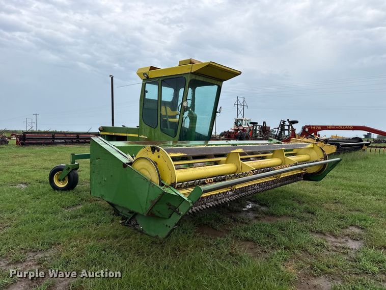 image for item FB6878 John Deere 2270 swather / windrower