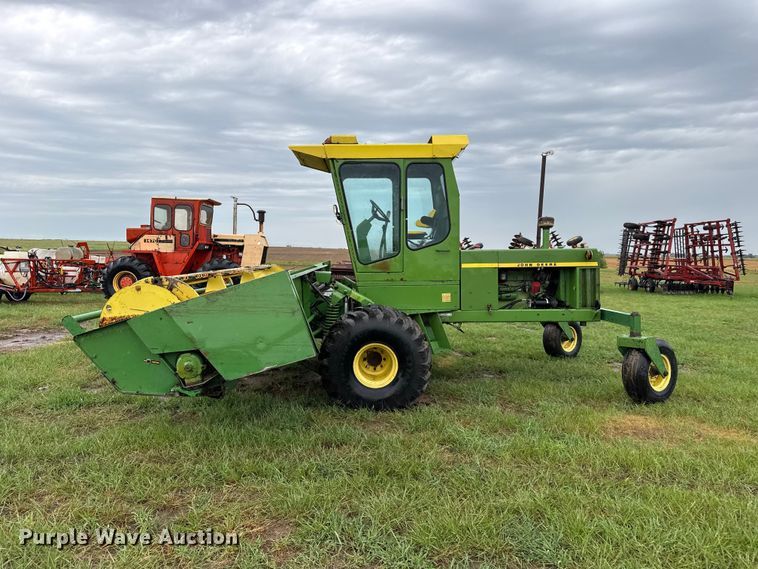 image for item FB6878 John Deere 2270 swather / windrower