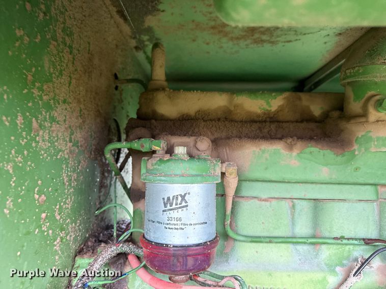 image for item FB6878 John Deere 2270 swather / windrower