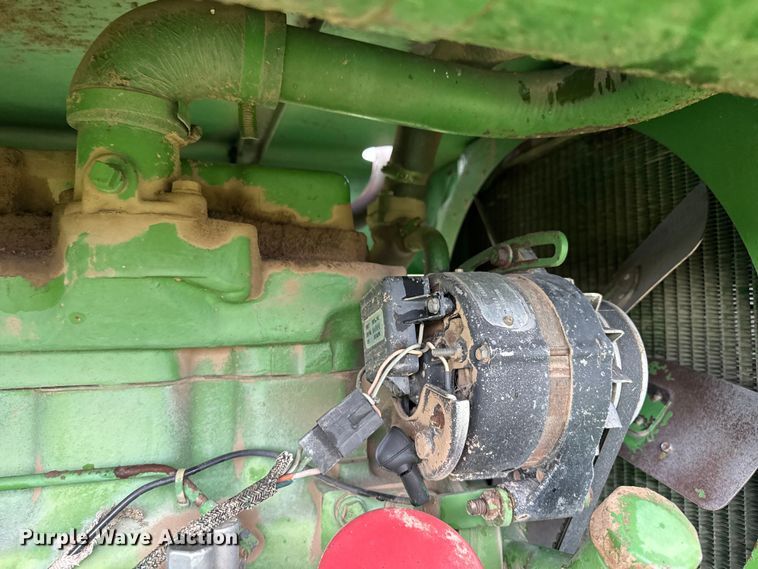 image for item FB6878 John Deere 2270 swather / windrower