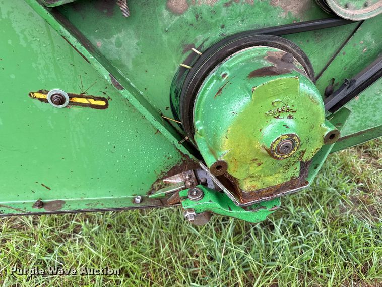image for item FB6878 John Deere 2270 swather / windrower