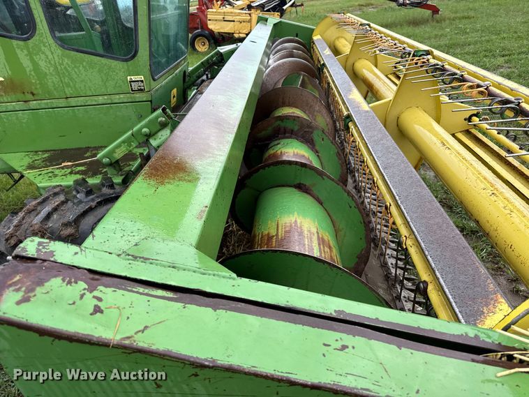 image for item FB6878 John Deere 2270 swather / windrower