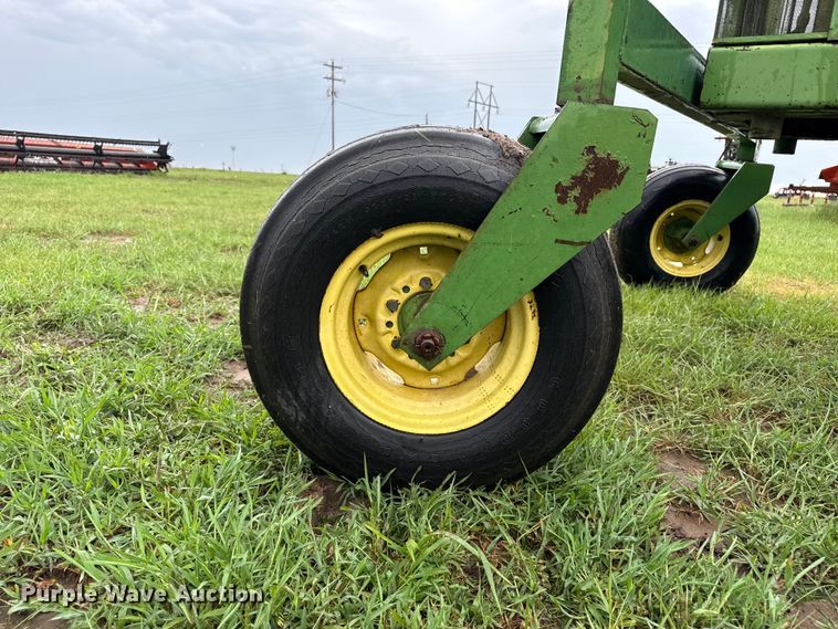 image for item FB6878 John Deere 2270 swather / windrower