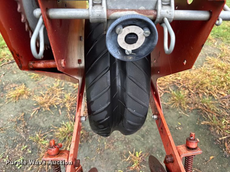 image for item FB6879 International 400 Cyclo Air planter