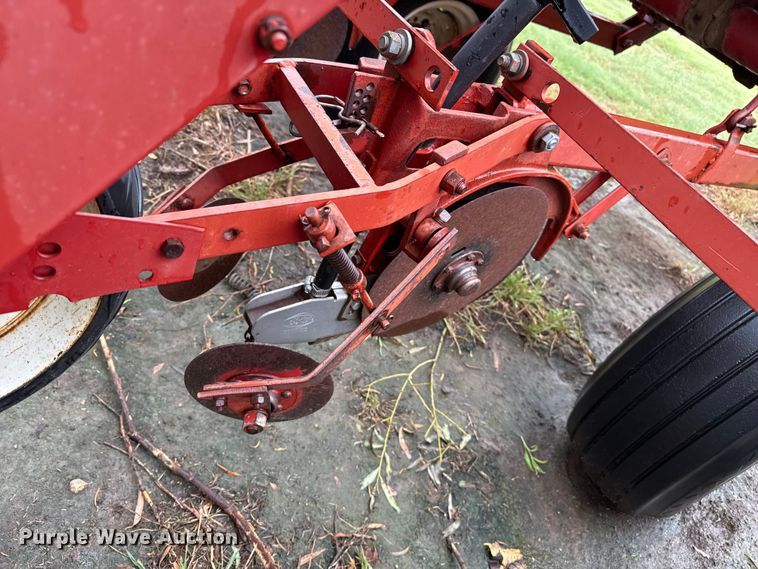 image for item FB6879 International 400 Cyclo Air planter