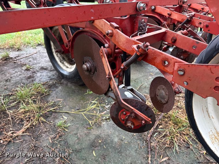 image for item FB6879 International 400 Cyclo Air planter