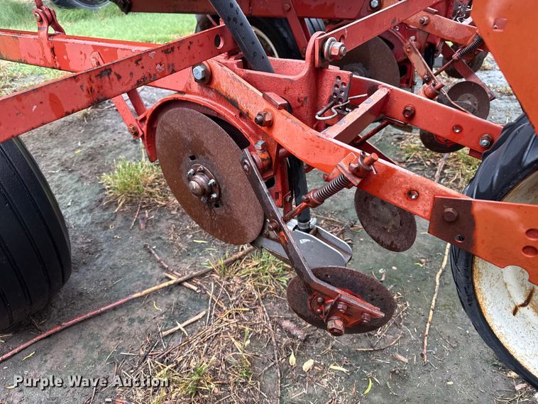 image for item FB6879 International 400 Cyclo Air planter
