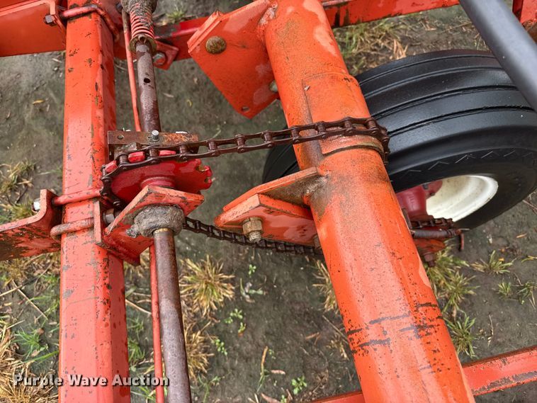 image for item FB6879 International 400 Cyclo Air planter