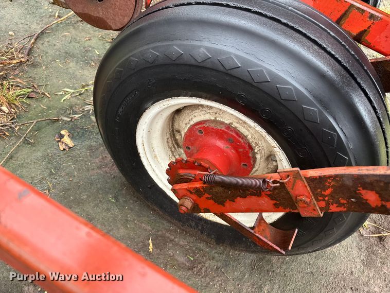 image for item FB6879 International 400 Cyclo Air planter