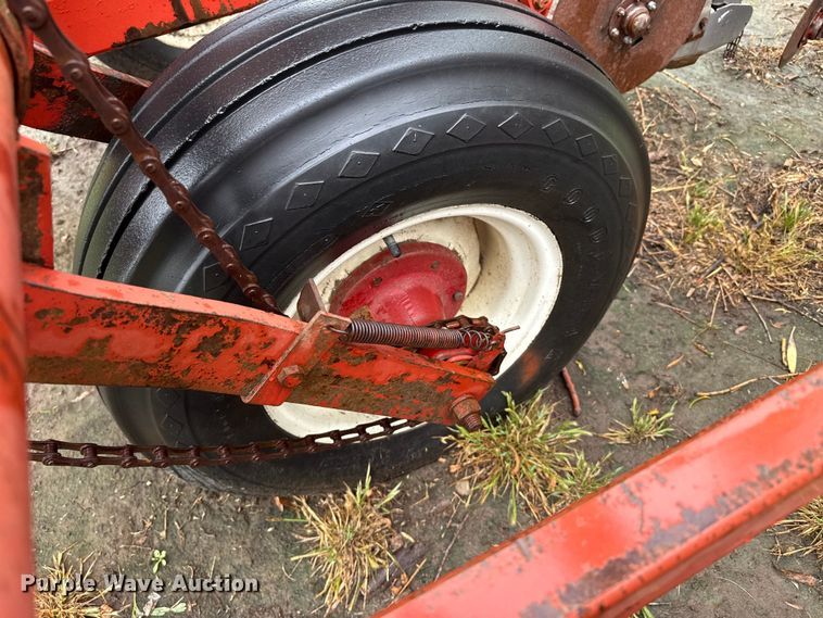 image for item FB6879 International 400 Cyclo Air planter