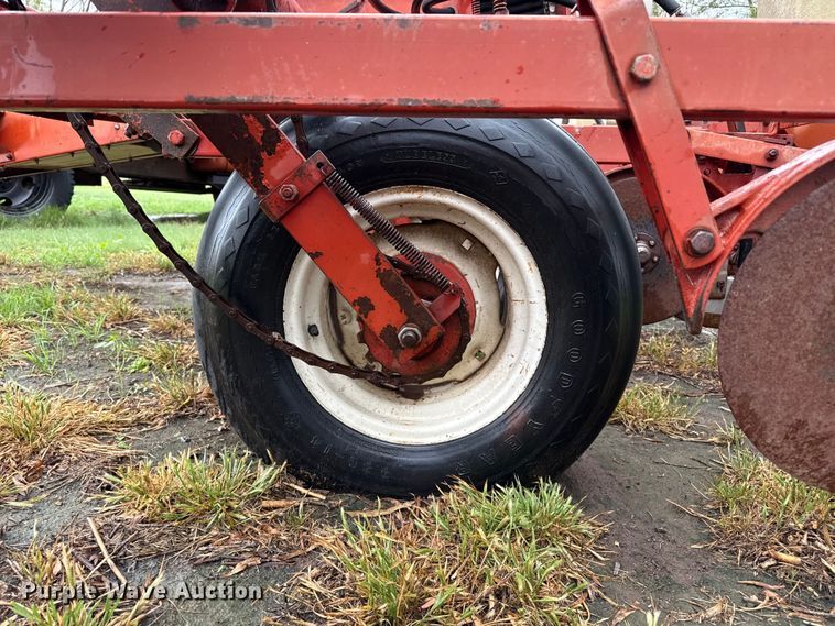 image for item FB6879 International 400 Cyclo Air planter