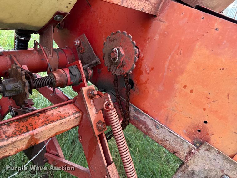 image for item FB6879 International 400 Cyclo Air planter