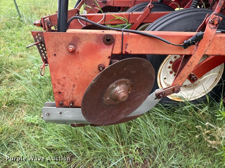 image for item FB6879 International 400 Cyclo Air planter