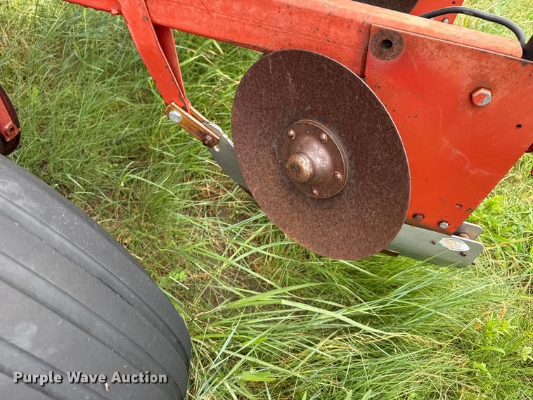 image for item FB6879 International 400 Cyclo Air planter