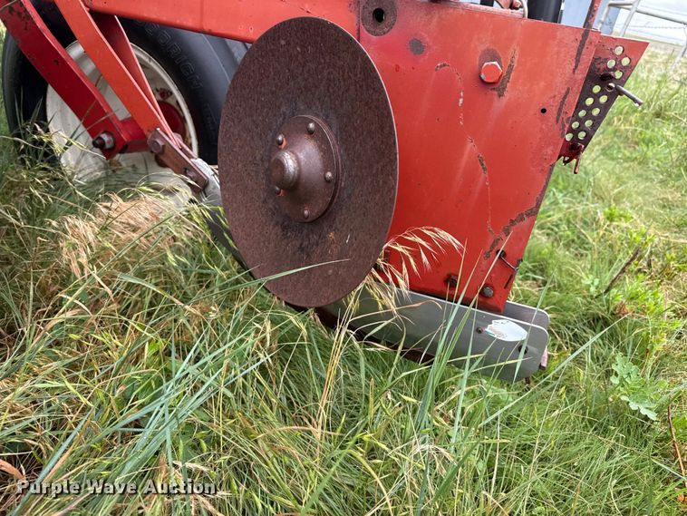image for item FB6879 International 400 Cyclo Air planter