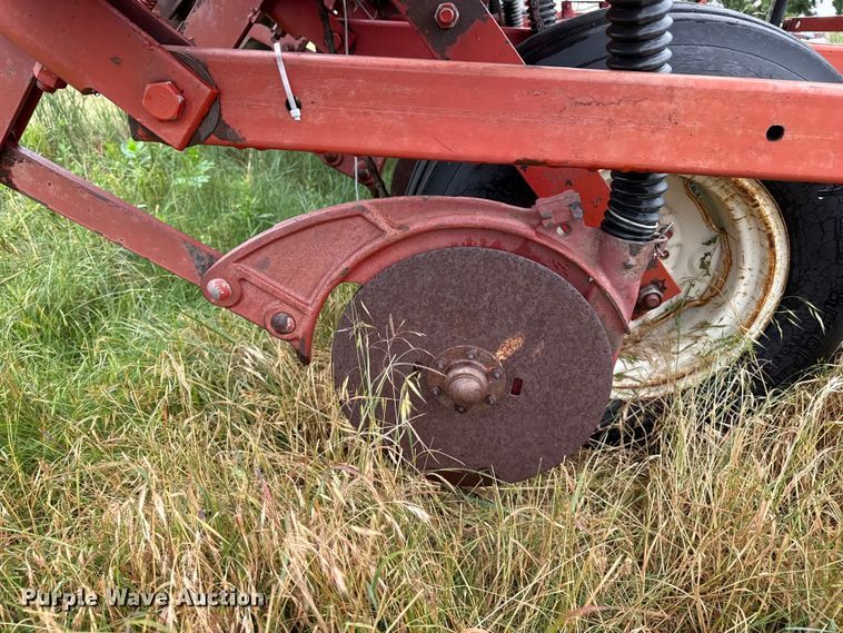image for item FB6879 International 400 Cyclo Air planter