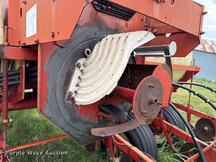 image for item FB6879 International 400 Cyclo Air planter