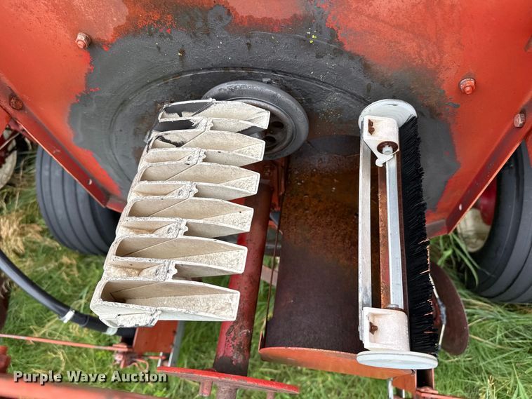 image for item FB6879 International 400 Cyclo Air planter