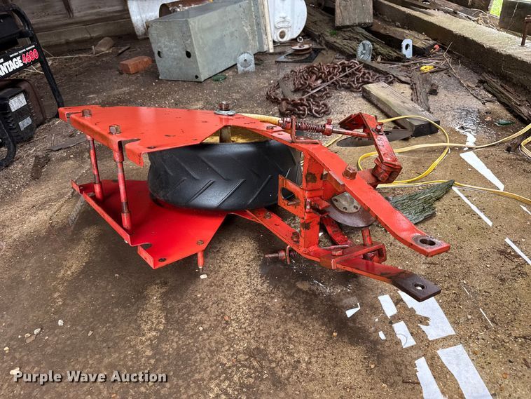 image for item FB6879 International 400 Cyclo Air planter