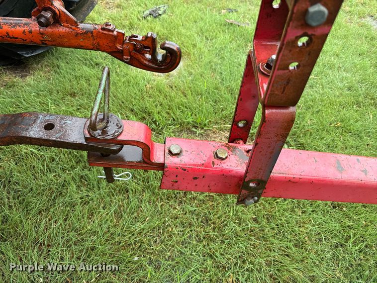 image for item FB6880 Massey Ferguson 12 small square baler