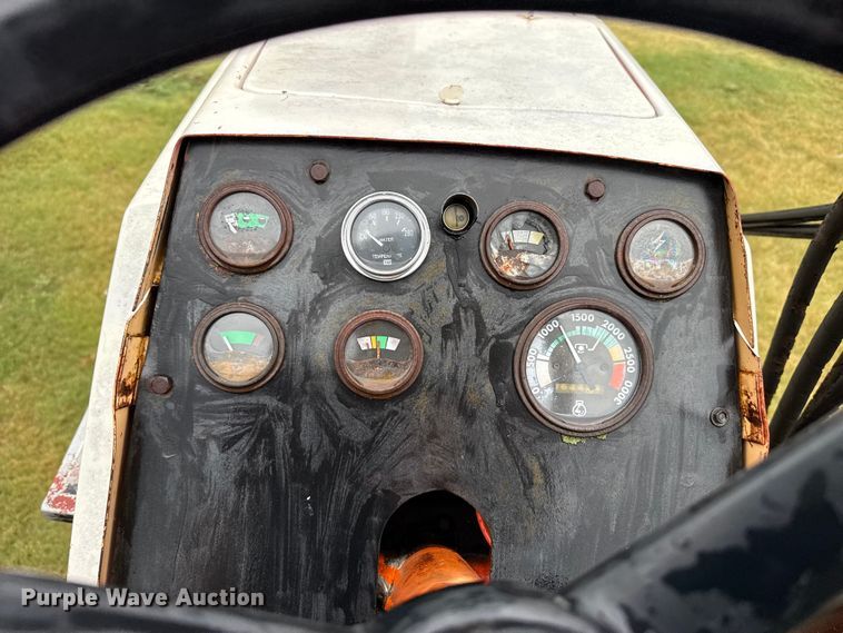 image for item FB6881 1972 Case 970 tractor