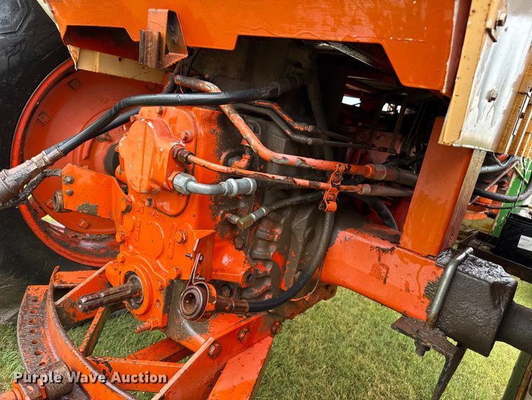 image for item FB6881 1972 Case 970 tractor
