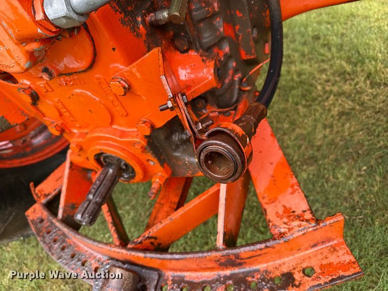 image for item FB6881 1972 Case 970 tractor