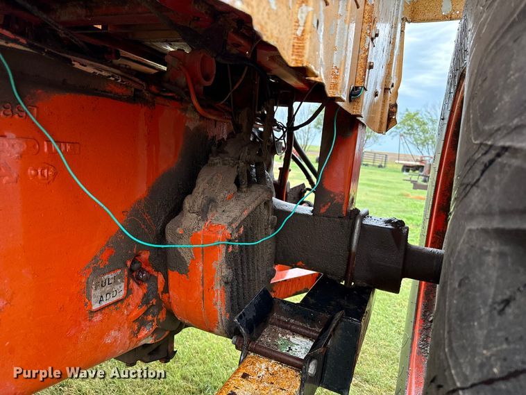 image for item FB6881 1972 Case 970 tractor