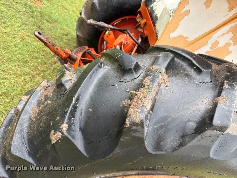 image for item FB6881 1972 Case 970 tractor