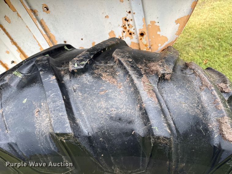 image for item FB6881 1972 Case 970 tractor
