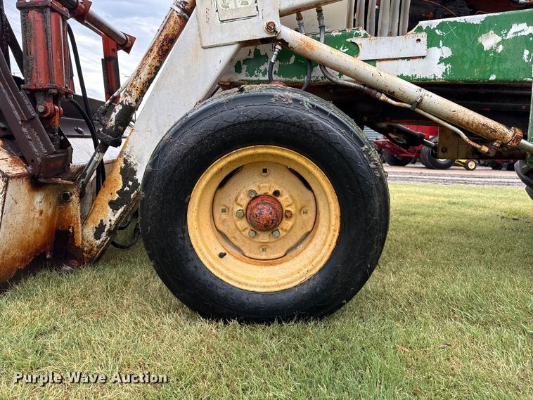 image for item FB6881 1972 Case 970 tractor