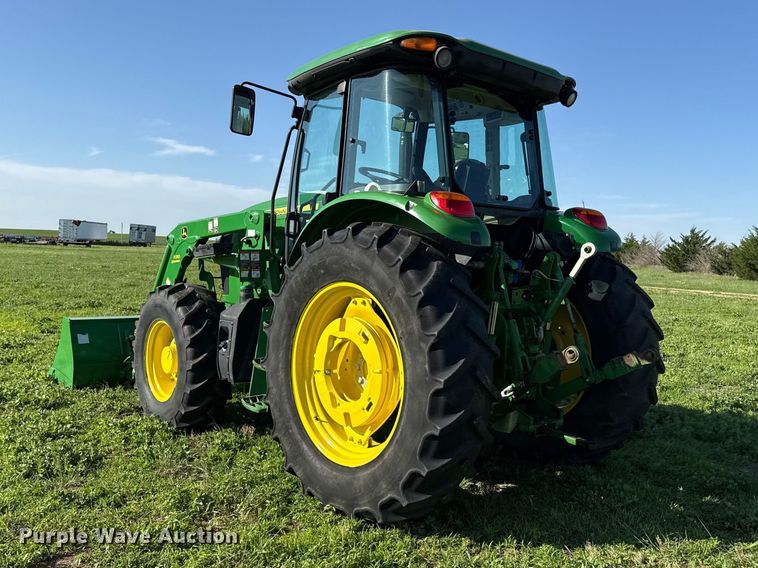 image for item FB6894 2016 John Deere 6120E MFWD tractor
