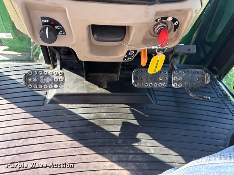 image for item FB6894 2016 John Deere 6120E MFWD tractor