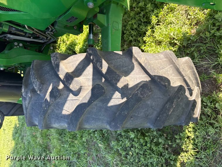 image for item FB6894 2016 John Deere 6120E MFWD tractor