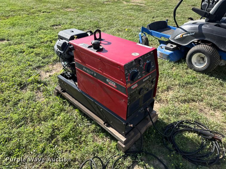 image for item FB6896 Lincoln Ranger 9 welder