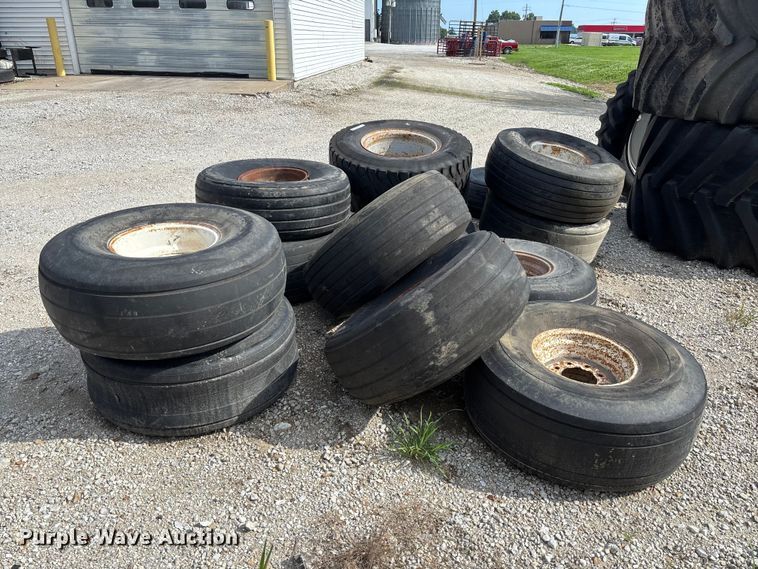 image for item FC1760 (15) tires and wheels