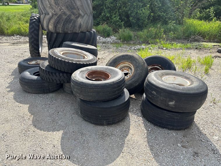 image for item FC1760 (15) tires and wheels