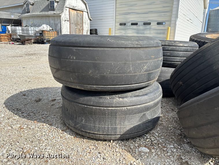 image for item FC1760 (15) tires and wheels
