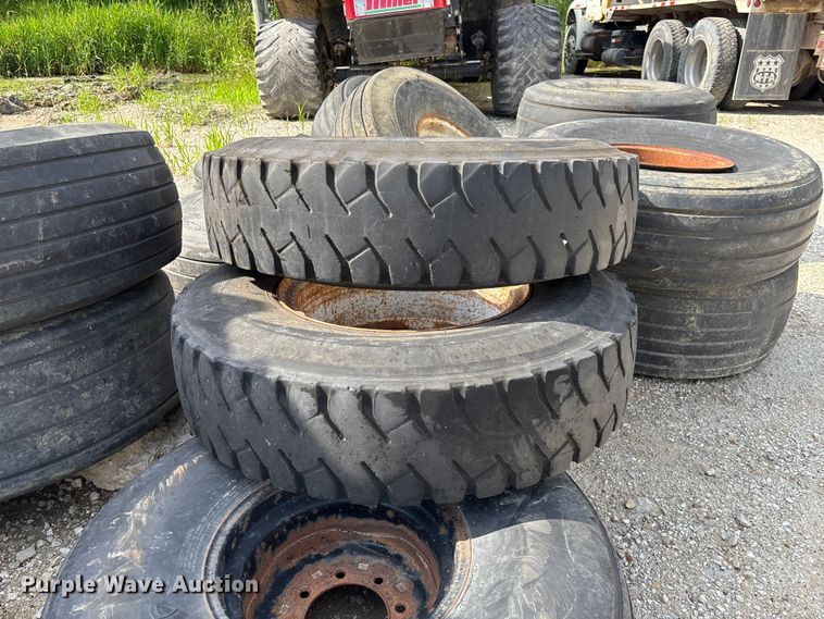 image for item FC1760 (15) tires and wheels