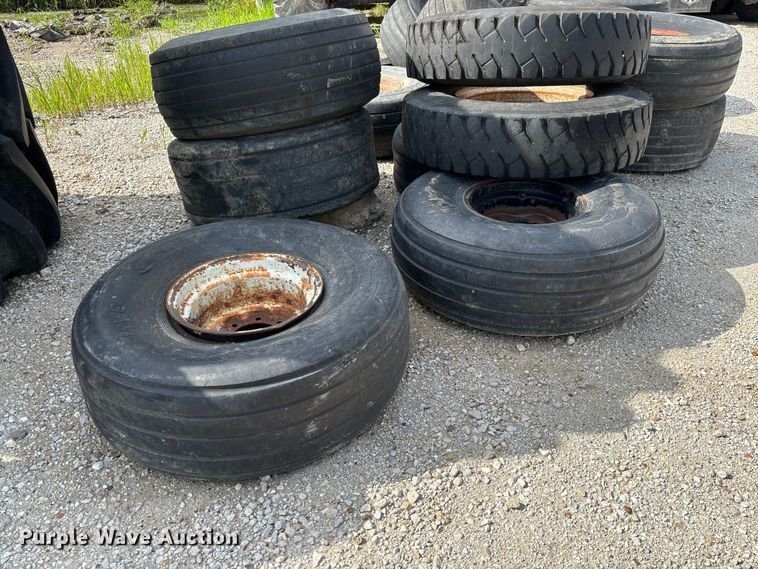 image for item FC1760 (15) tires and wheels