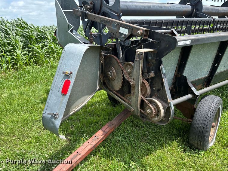 image for item FC1764 Allis-Chalmers 320 rigid head