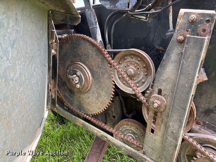 image for item FC1764 Allis-Chalmers 320 rigid head