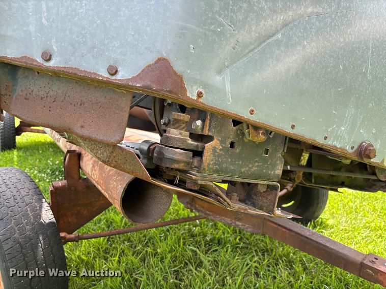 image for item FC1764 Allis-Chalmers 320 rigid head