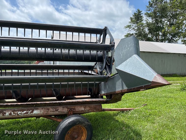 image for item FC1764 Allis-Chalmers 320 rigid head