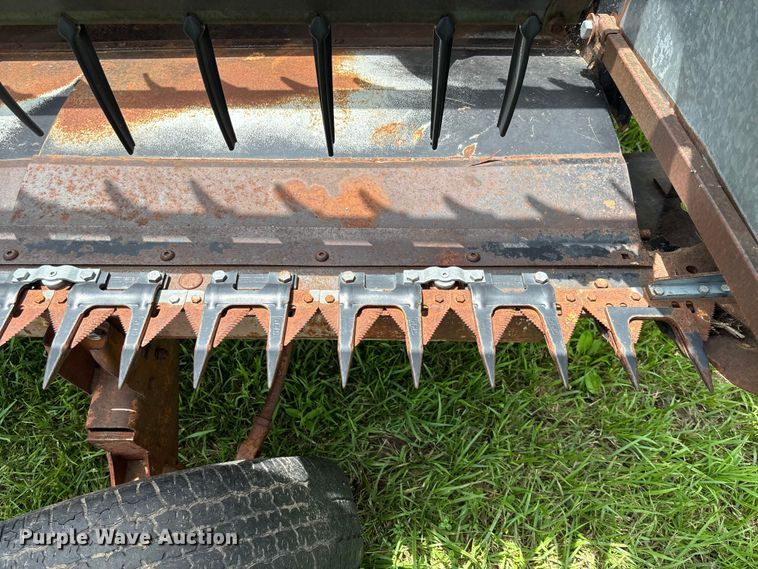 image for item FC1764 Allis-Chalmers 320 rigid head